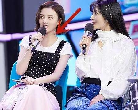 明星骑脖子,明星骑脖子，娱乐圈的独特互动瞬间