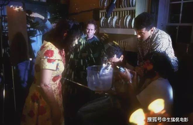 电影之夜，友情与回忆的碰撞，慎入十大特别黄的电影推荐（涉及敏感内容）