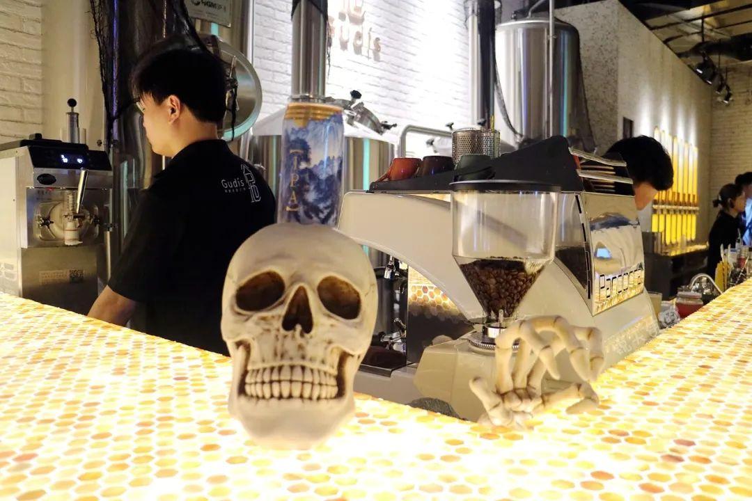 探索小巷秘密酿酒天堂，最新人气啤酒一览